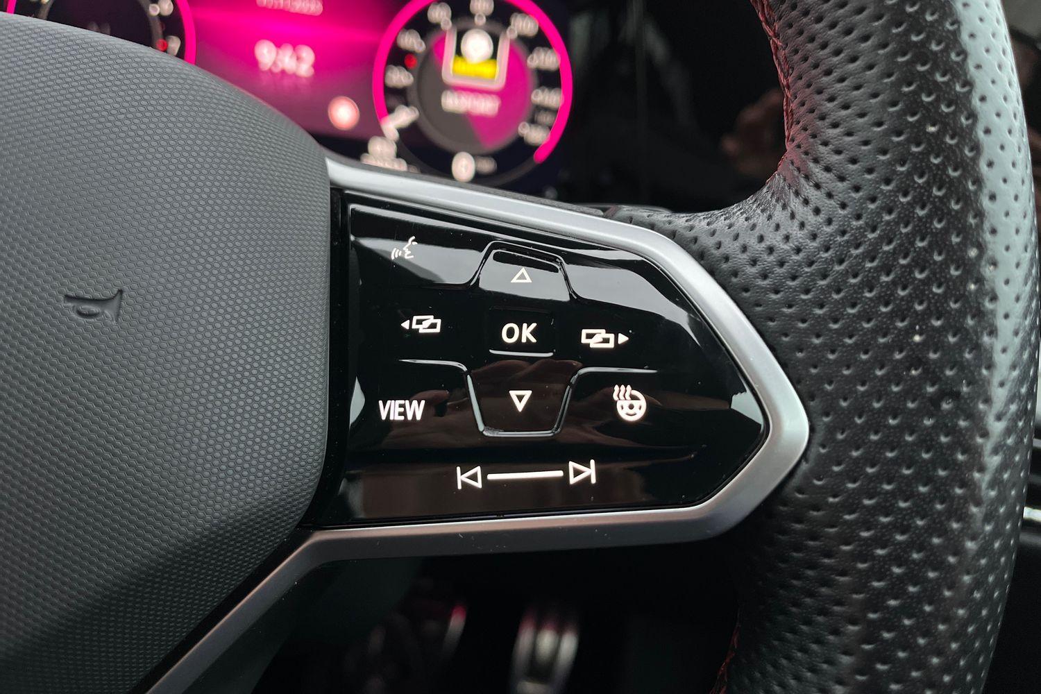 Volkswagen Golf Photo 35