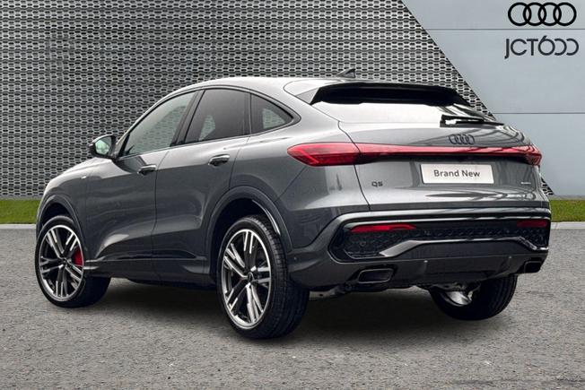 AUDI  Q5 Sportback Photo 3