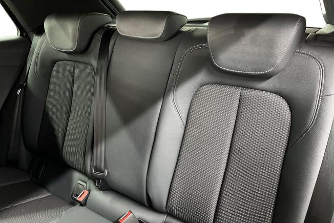 AUDI Q2 Photo 9