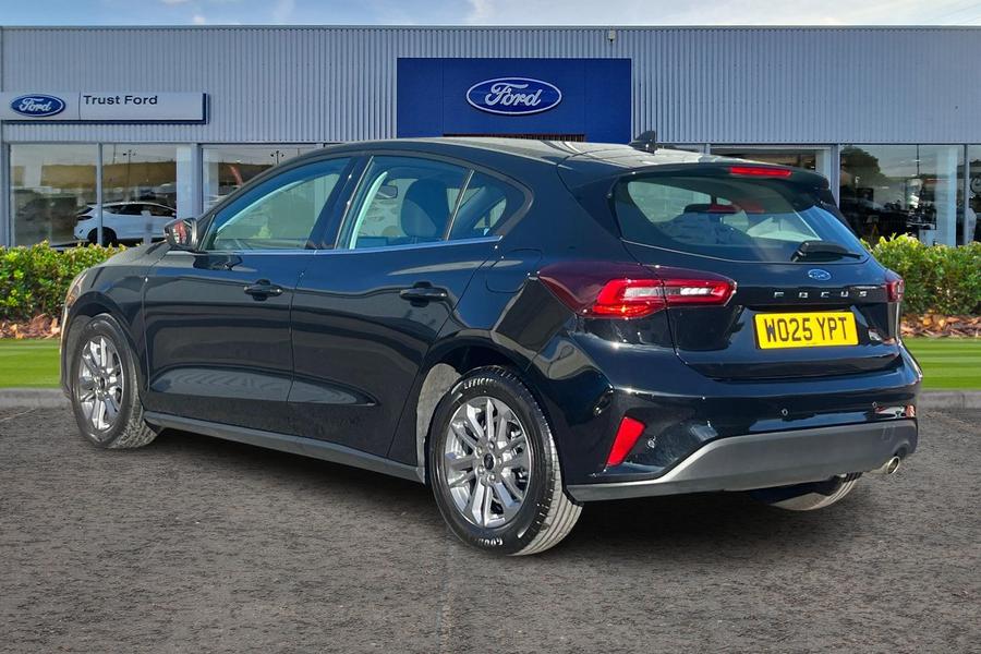 Ford Focus Photo autoimg-056e19203f54befef5ca3c681333ad64af8d252a.jpg