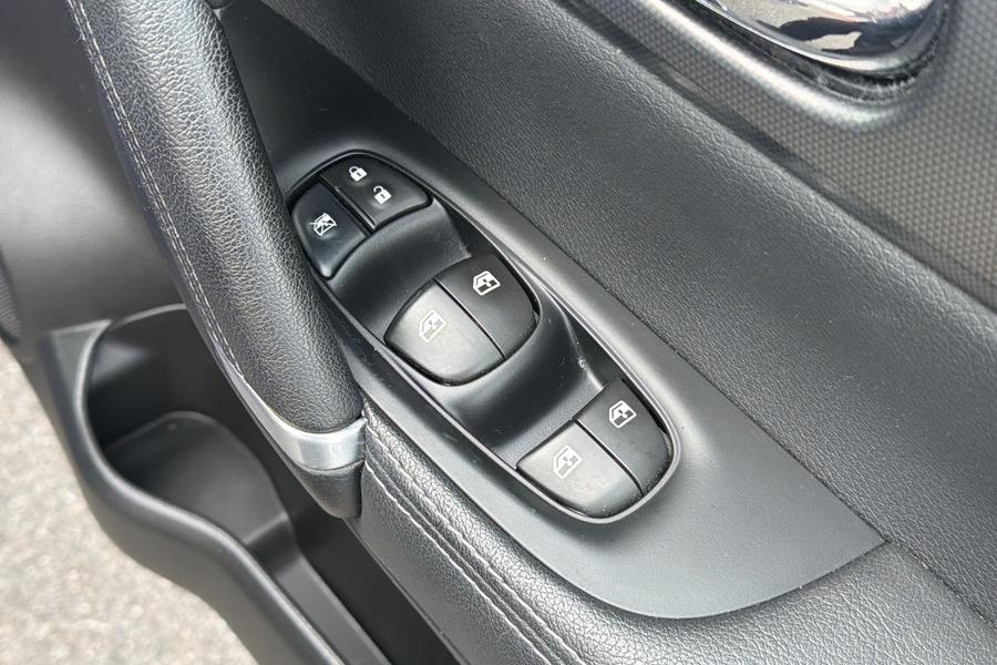 Nissan QASHQAI Photo autoimg-0571c6e6c80d56a92ea2f94677311edaf0742483.jpg