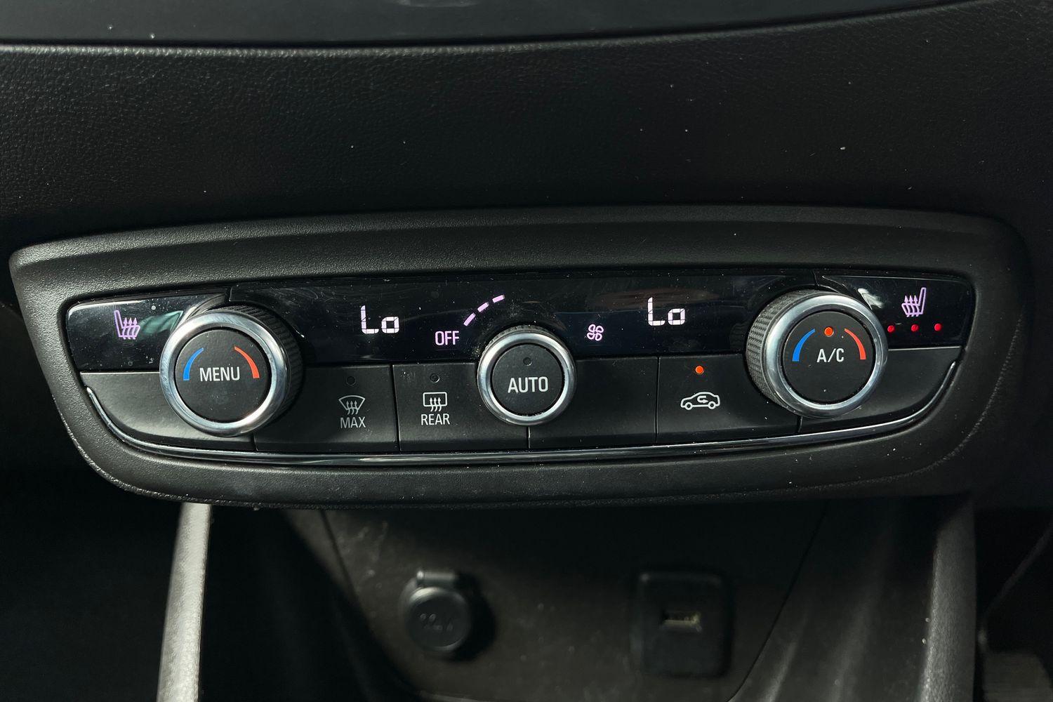 Vauxhall CROSSLAND Photo 27