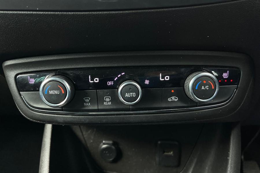 Vauxhall CROSSLAND Photo autoimg-05726d59060d759132e44108b4da66444fc6dd71.jpg