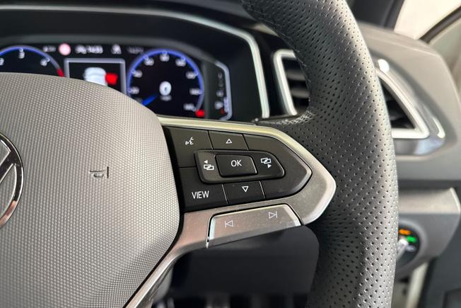 VOLKSWAGEN T-Roc Photo 17