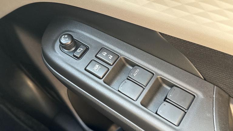 Used Suzuki Swift WD25LDX 20