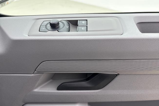 Volkswagen Transporter Photo 27