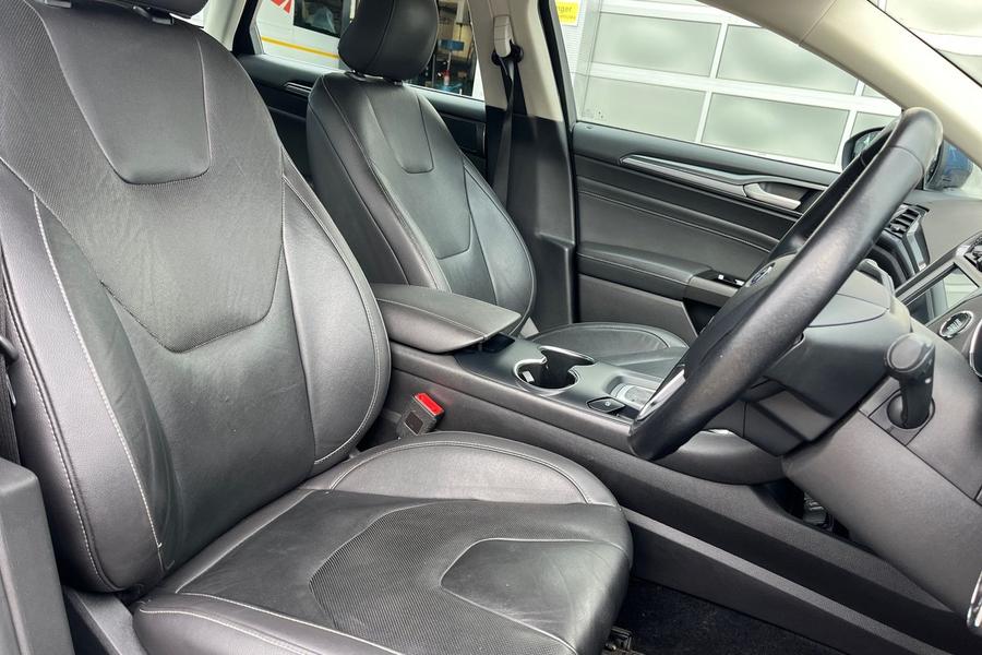 Ford Mondeo Photo autoimg-057c0215d2c82df45b91b039095dd68f0fdfc85d.jpg