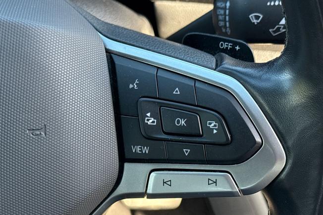 VOLKSWAGEN T-Roc Photo 17