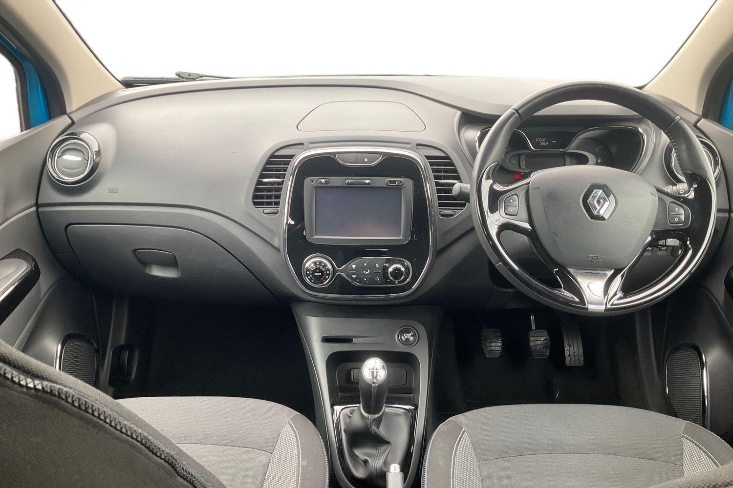 Renault CAPTUR Photo 9