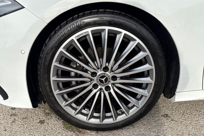 MERCEDES-BENZ A Class Photo 40