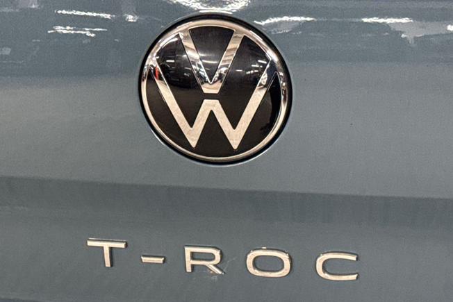 VOLKSWAGEN T-Roc Photo 27