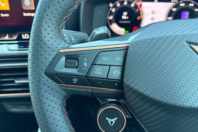 CUPRA Formentor Photo 16