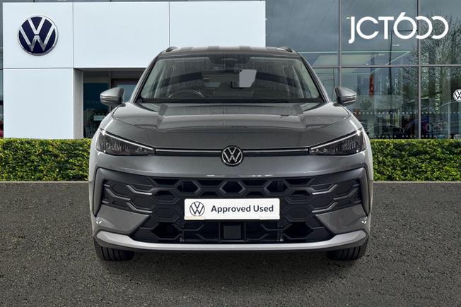 VOLKSWAGEN T-Roc Photo 8