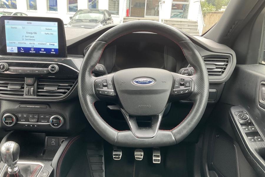 Ford KUGA Photo autoimg-0593b2f63f073d62f9a84d96e1a65009aee6f247.jpg