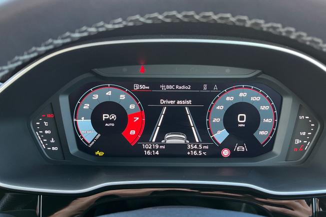 AUDI Q3 Photo 15