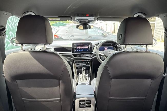 Volkswagen T-Roc Photo 30