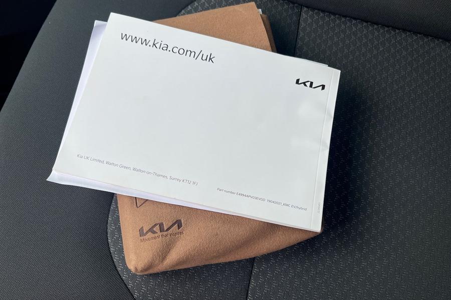 Kia NIRO Photo autoimg-0598cc7b94798163c09bc6199fd59fdc00985363.jpg