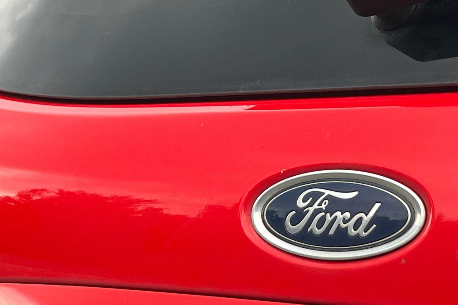 Ford EcoSport Photo 39