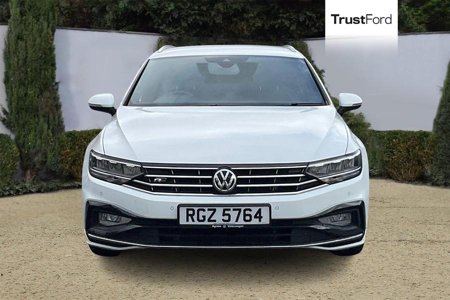 Volkswagen PASSAT Photo autoimg-059a058fd120eec091650e0d62b79056c1f013a0.jpg