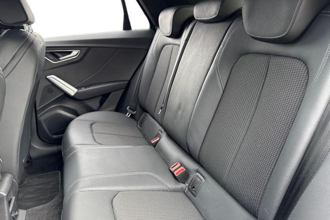 Audi Q2 Photo 9