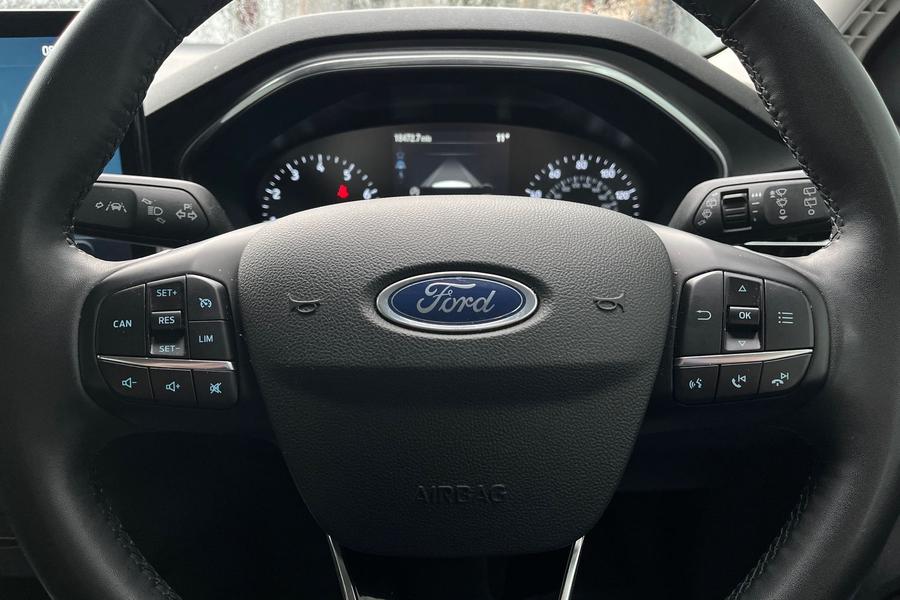 Ford Focus Photo autoimg-05a133eea00aba854a39d297506bc59bade926c7.jpg