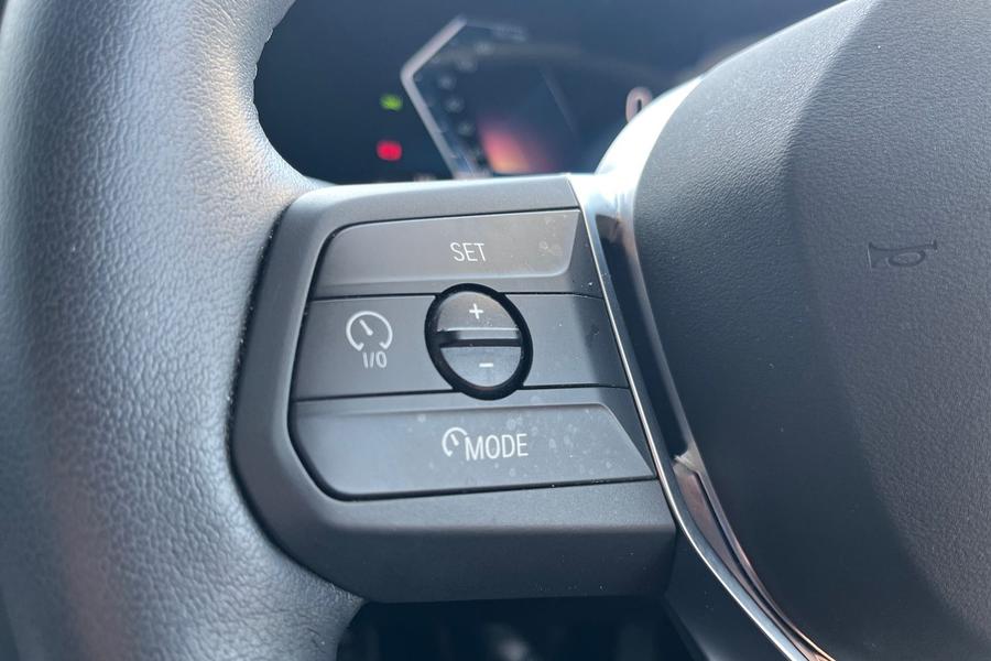 BMW 2 SERIES Photo autoimg-05a2de6981c8175dc73980ac0f499aeefab88853.jpg