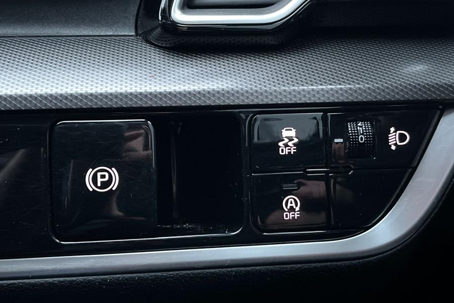 Kia SPORTAGE Photo autoimg-05a3d26ee6cde54e30d1f4e6e4bb62f76a7ff13b.jpg