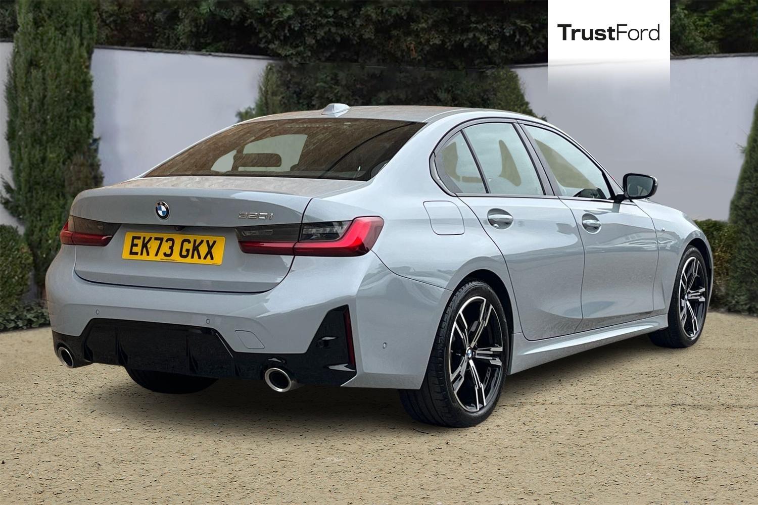 BMW 3 SERIES Photo 3