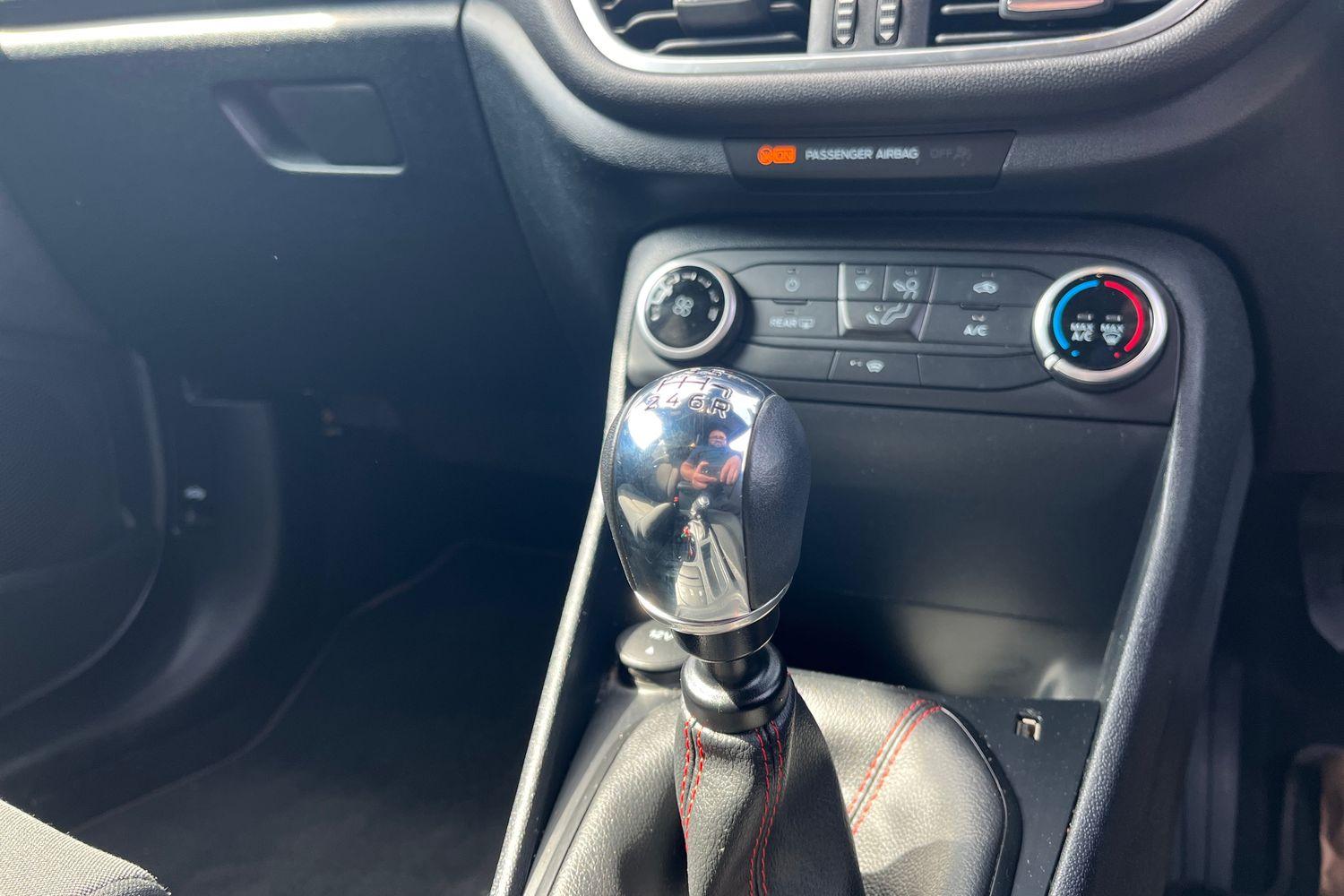 Ford FIESTA Photo 36