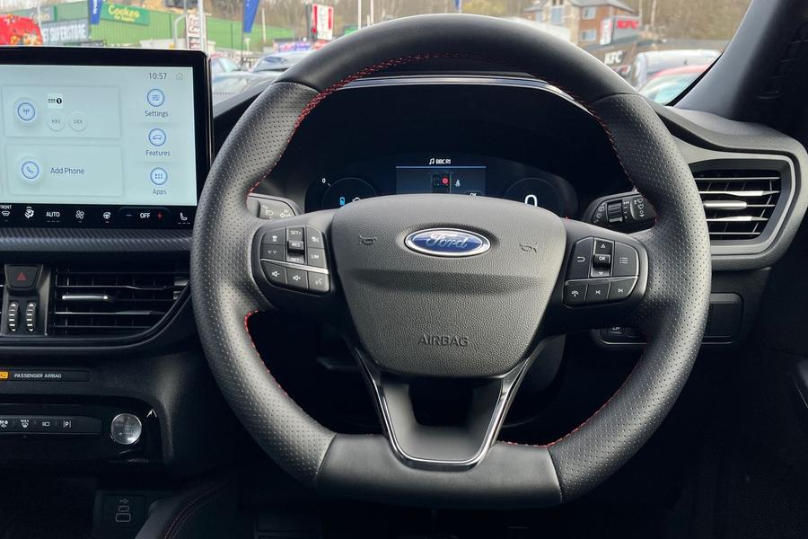 Ford KUGA Photo autoimg-05ab2dd52fd7781e968a9e524459c31fd650b119.jpg