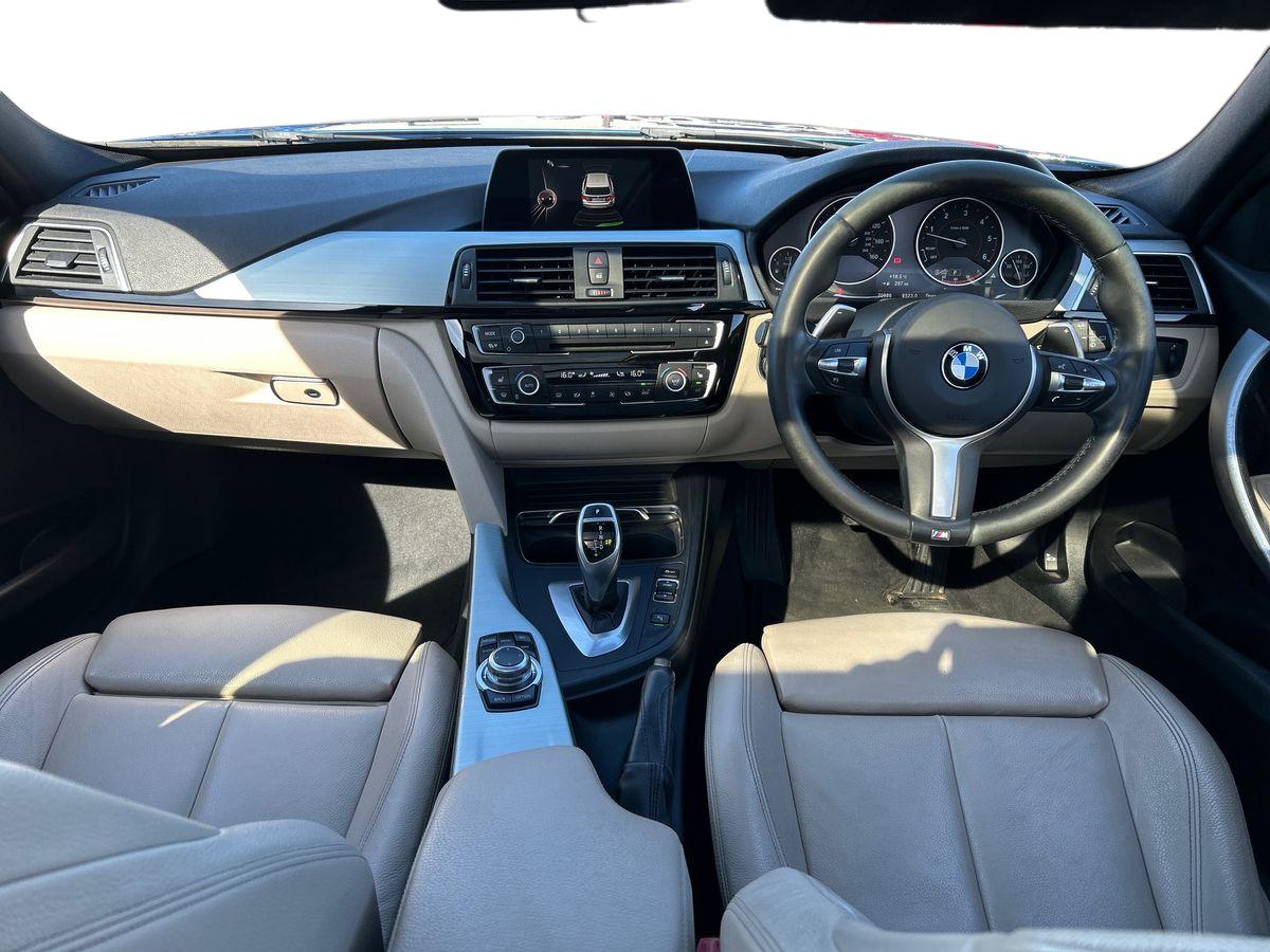 BMW 3 Series Photo 8