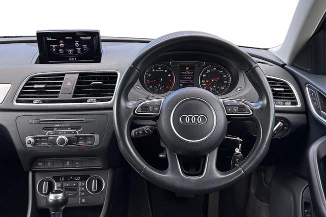 Audi Q3 Photo 11