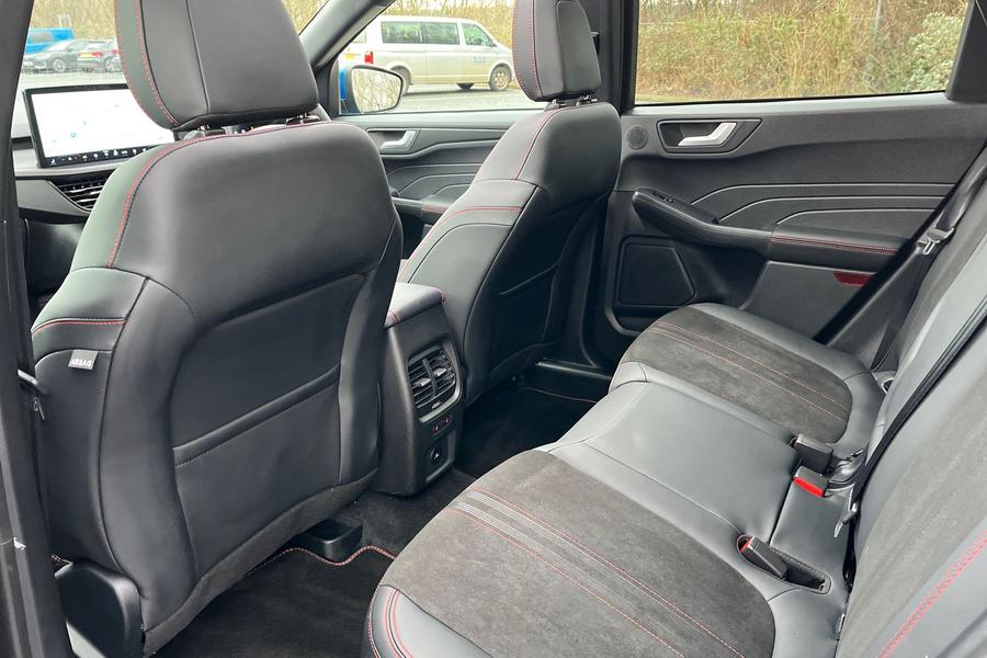 Ford KUGA Photo autoimg-05b19f76190dc64de5526cb9c851c72c86881816.jpg