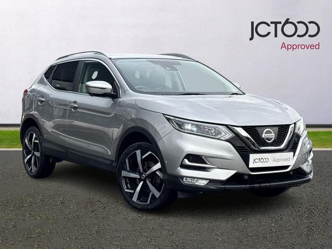 NISSAN Qashqai Photo 1