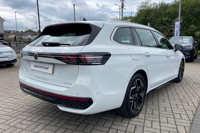 VOLKSWAGEN Passat Photo 52