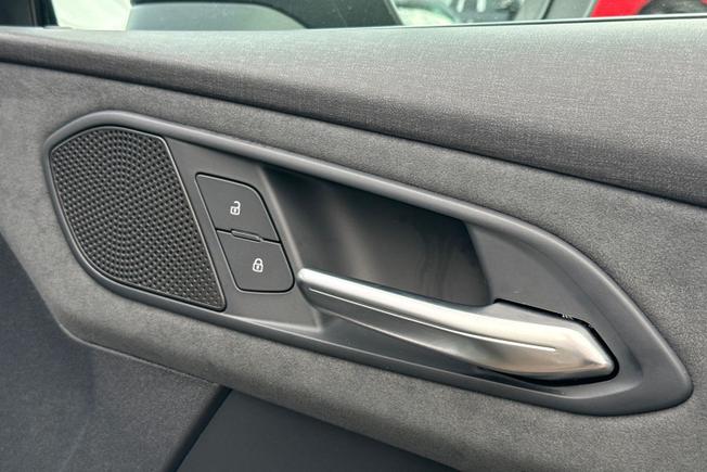 AUDI Q3 Photo 31
