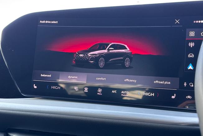 AUDI  Audi Q5 SUV Sport Photo 52