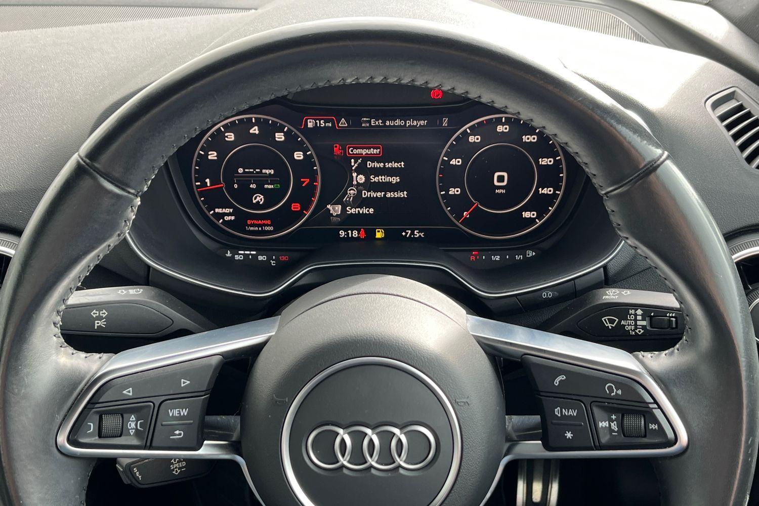 Audi TT Photo 11