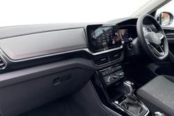 Volkswagen T-Cross Photo 2