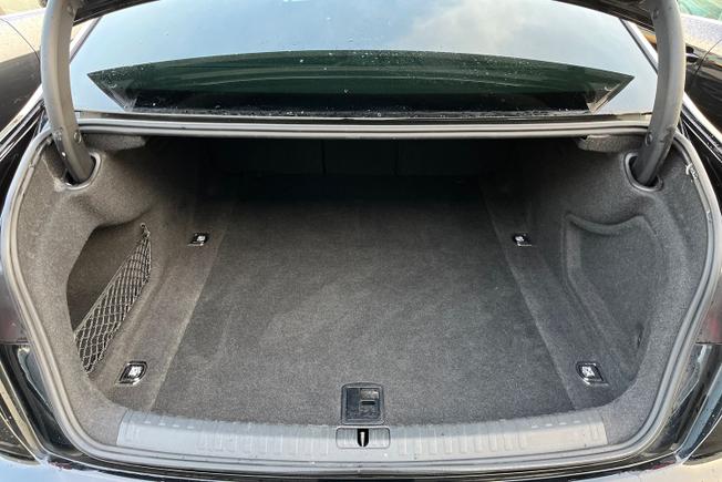 Audi A6 Saloon Photo 12
