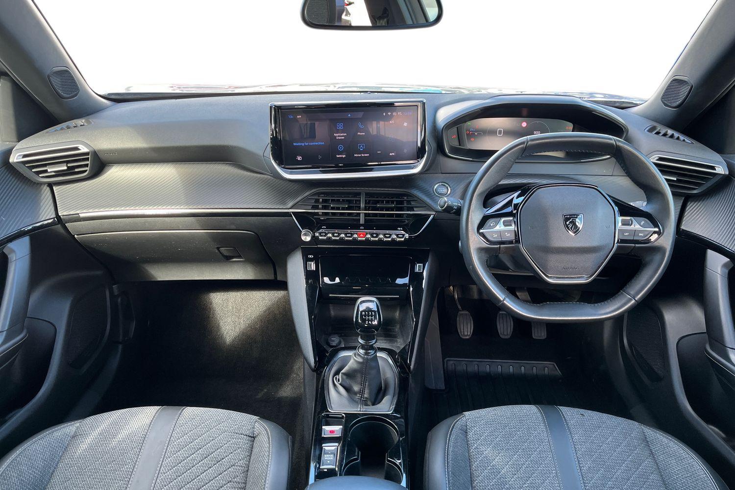 Peugeot 2008 Photo 9