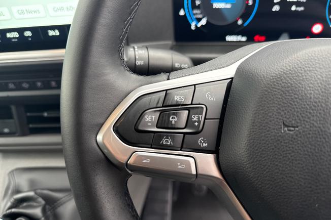 VOLKSWAGEN Transporter Photo 16
