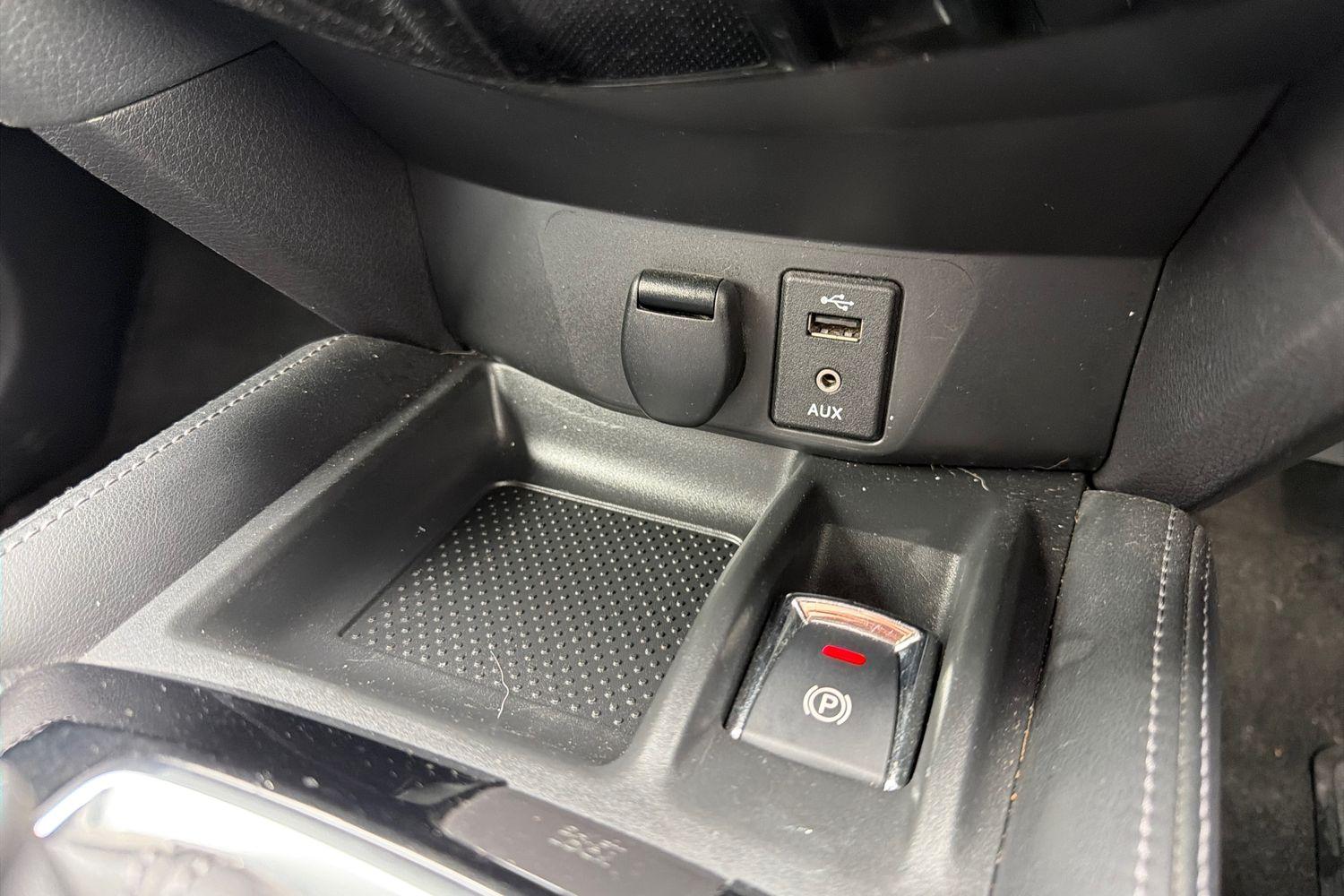 Nissan X-TRAIL Photo 29