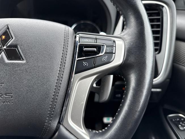 MITSUBISHI Outlander Photo 17