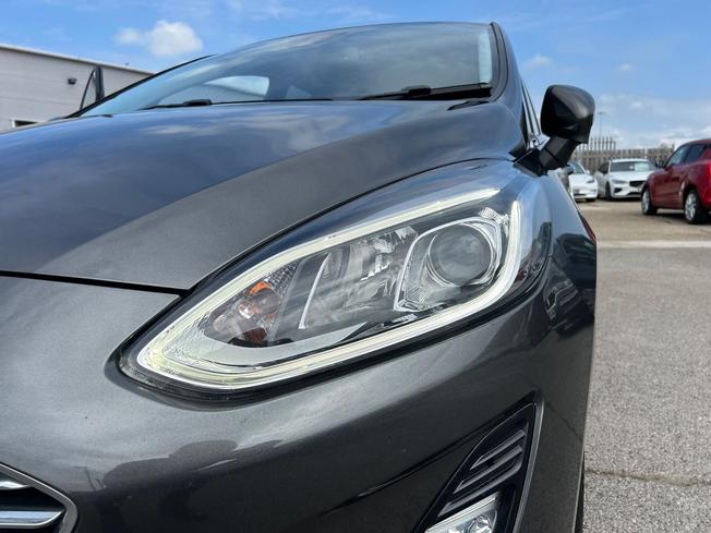FORD Fiesta Photo 51