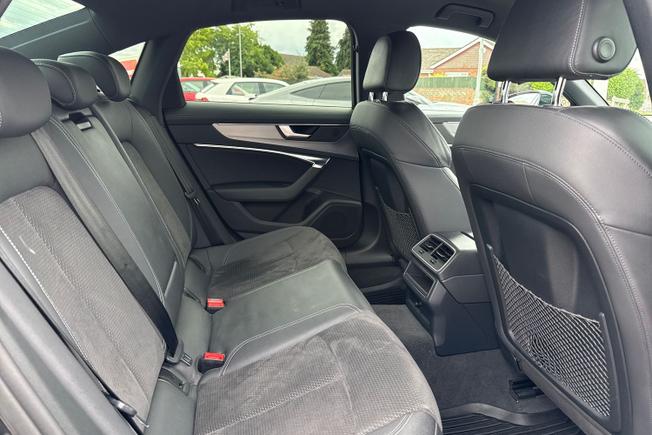 AUDI A6 Saloon Photo 45