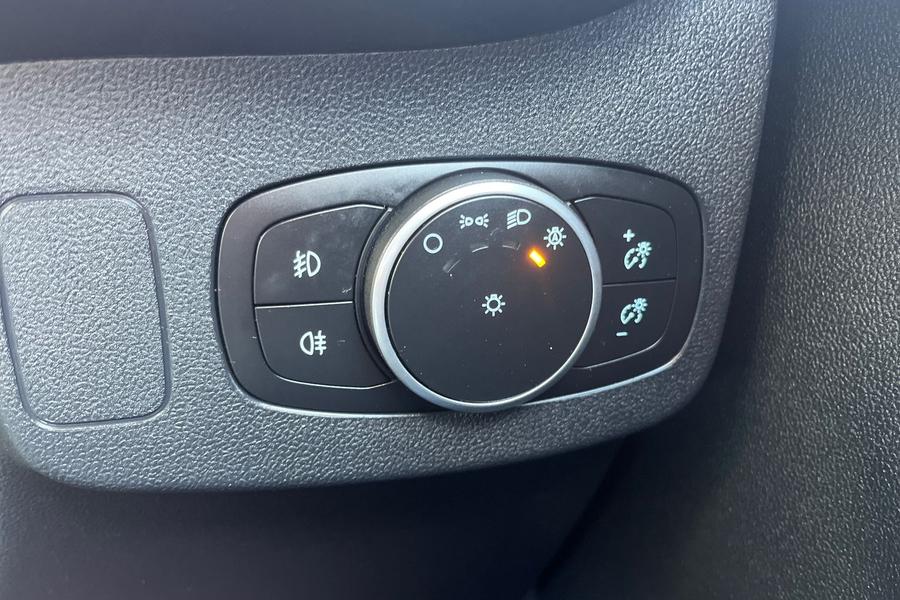 Ford PUMA Photo autoimg-05cd8dd5f716a6ab06b38b736122043c4d12b513.jpg