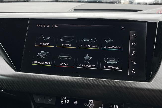 AUDI Rs E-Tron Gt Photo 13