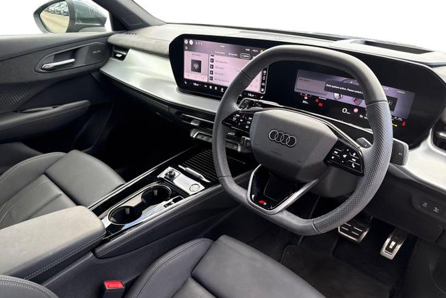 AUDI Q3 Photo 6