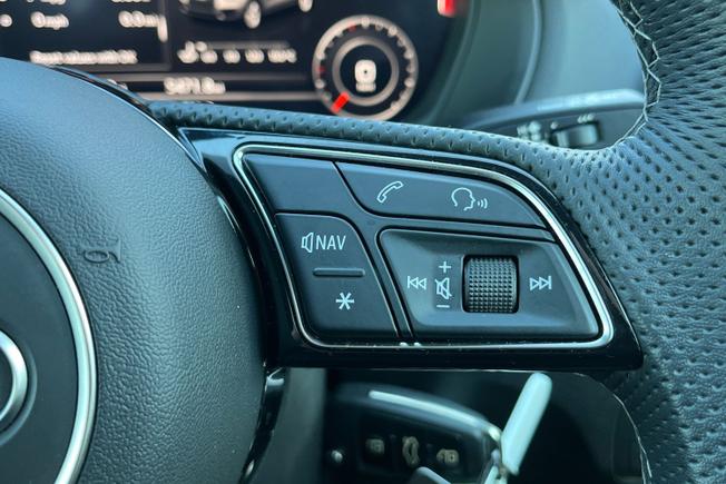 AUDI Q2 Photo 17